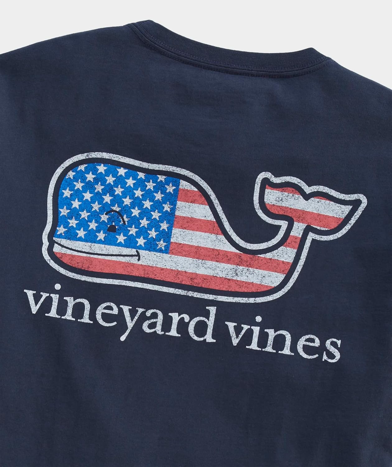 vineyard vines Men's Flag Whale Short Sleeve Pocket Tee